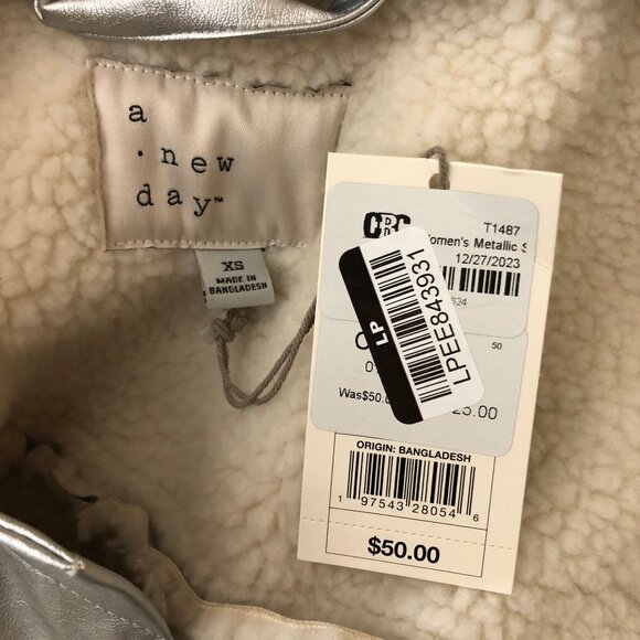 A New Day Metallic Faux Leather Silver Faux Fur Sherpa Lined Jacket Size XS - Picture 5 of 7